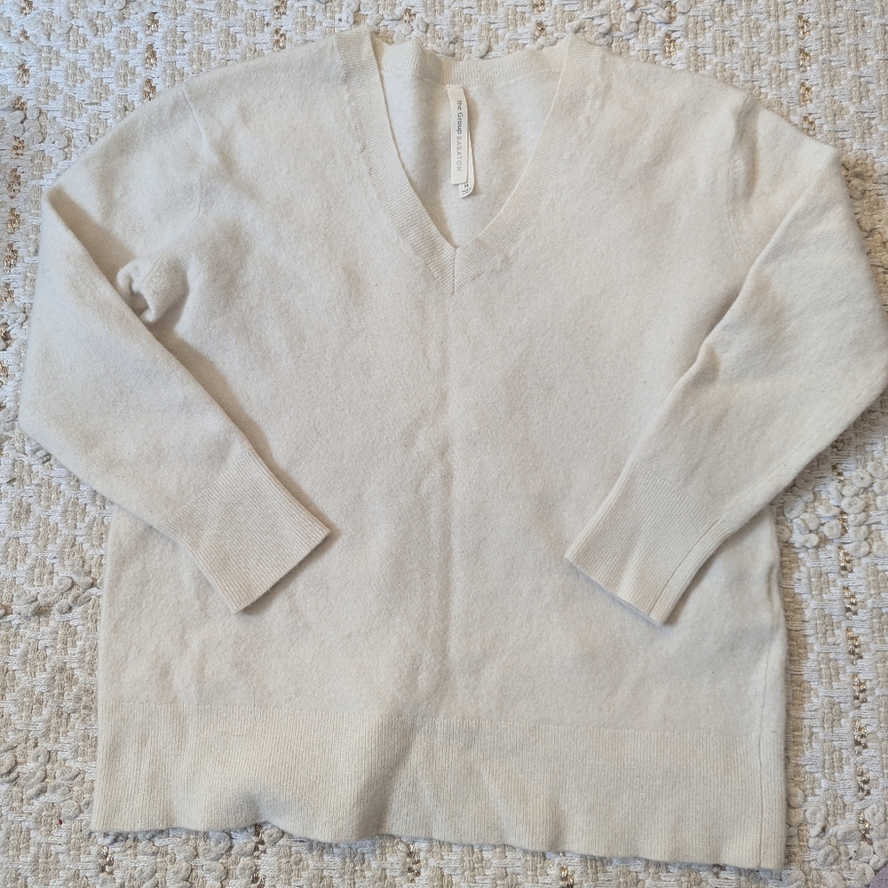 Elegant Cream V-Neck Sweater By The Group Babaton